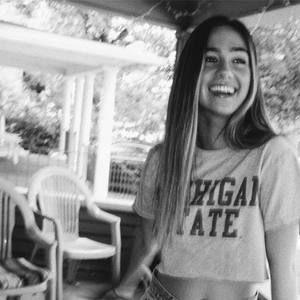 Meet your Posher, Sophie